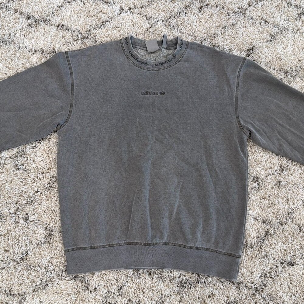 Adidas Original Men's Crewneck Sweatshirt - Medium